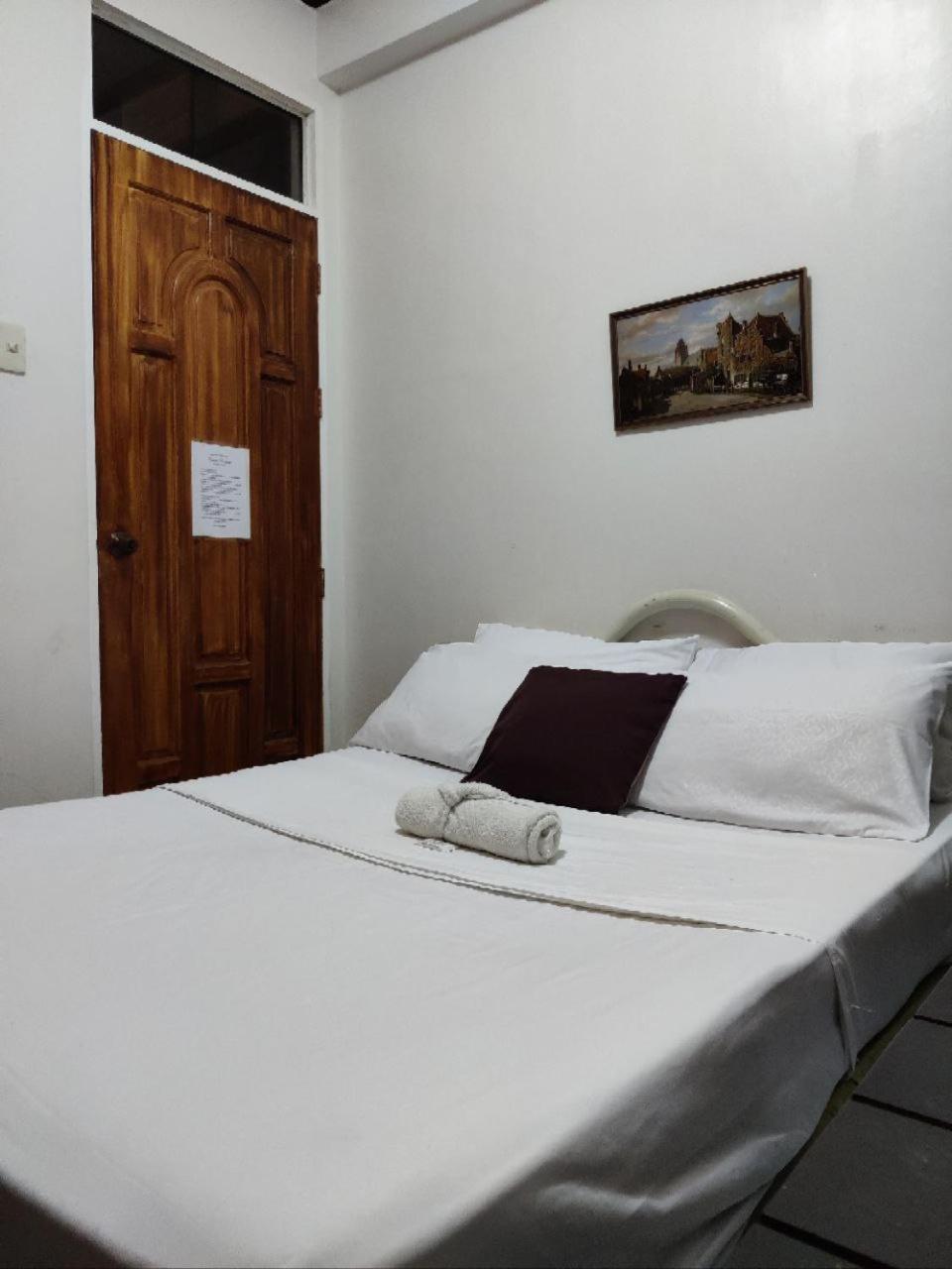 Center Parkway Pension House Kalibo Εξωτερικό φωτογραφία